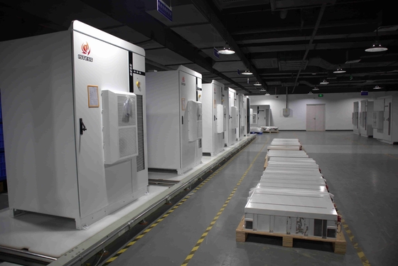 50KW 室内産業用電池エネルギー貯蔵システム 107.52KWH - 125.44KWH